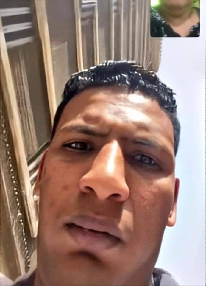 حدث في مصر :

 كان هناك رجل يتحدث مع والدته في عام 2021 في مكالمة فيديو ليطمئنها على نفسه .. أثناء سيره في الطريق جاء لص وأخذ الهاتف من ابنها ... ولكن كان لا يعلم أنه يتكلم مع والدته مكالمة فيديو .. انتظرت والدته عندما نظر اللص إلى الهاتف وقامت بأخذ لقطة شاشة