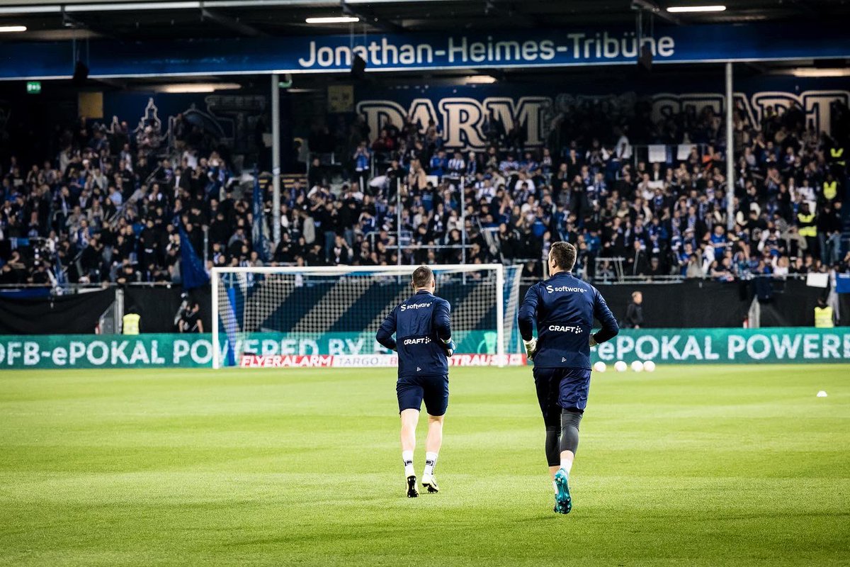 Alexander Brunst tweet media