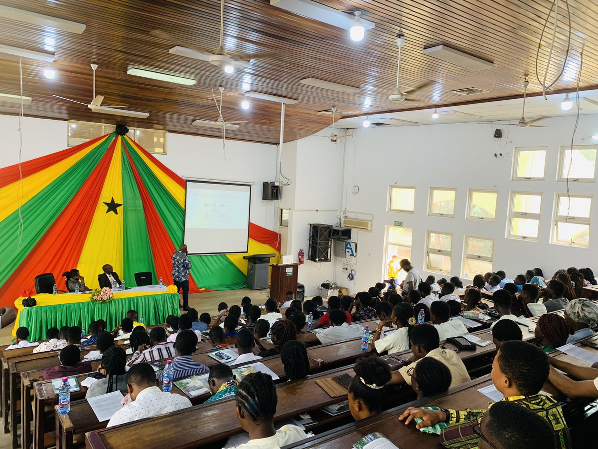 canarsa_knust's tweet photo. The World Pangolin Day celebrations 🤩.
[Pangolin &amp; Disease Transmission Sensitization].

#WorldPangolinDay https://t.co/Y8uHg57vuR