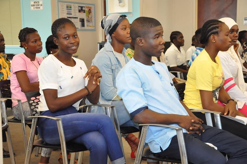 Kemah Vivian Lymas Tegli tweet media