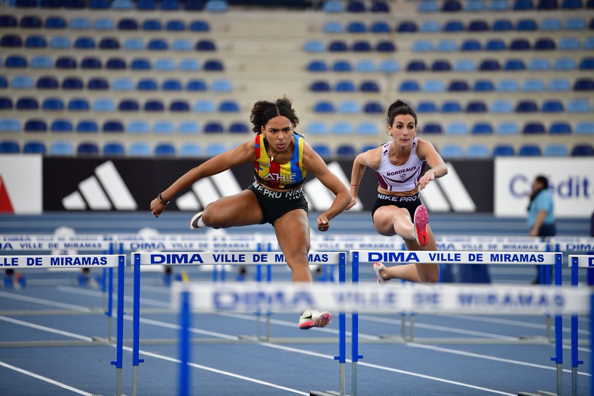 oceans_news's tweet image. #Athlétisme 

L’athlète franco-togolaise Naomi Akakpo a remporté, ce week-end, la médaille de bronze aux championnats de France sur 60m haies, avec un nouveau record national en 8.40s.

#TgTwittos 
#Oceansnews #Athlétisme
