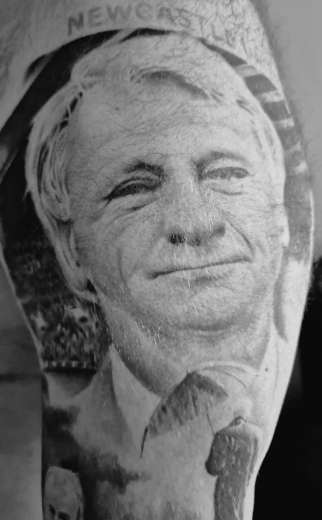 Happy birthday sir bobby robson    