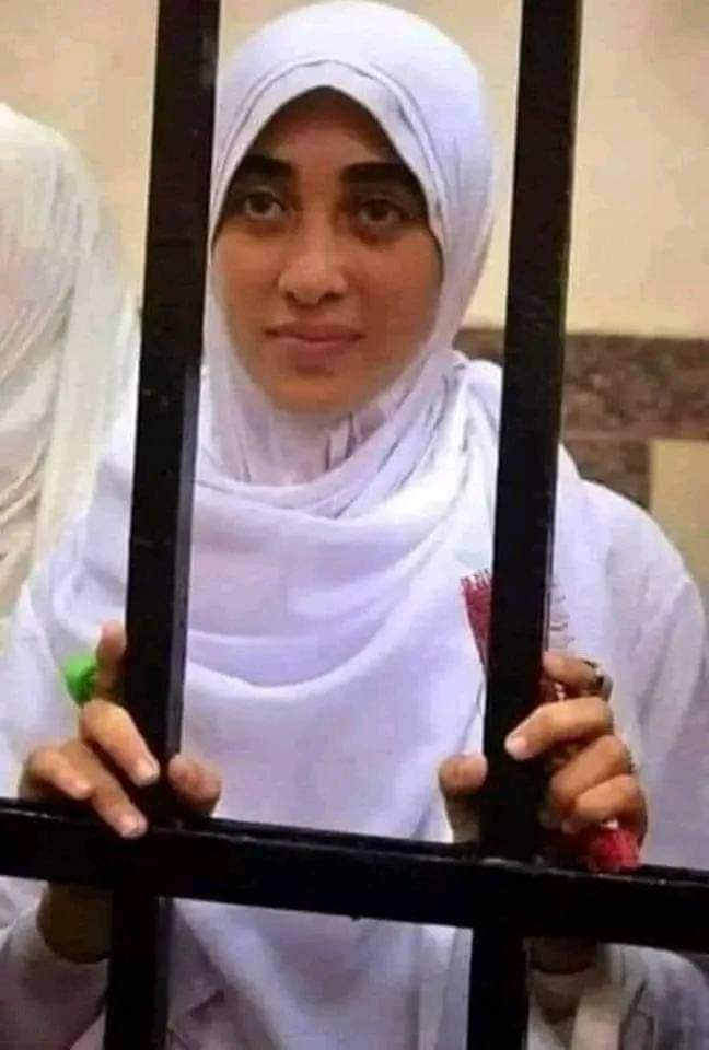 ThisahmedR's tweet photo. This is Hassam Shalabi, Egypt's youngest nuclear scientist &amp; she is among the 10 students who succeeded in designing the first Egyptian atomic reactor. Al-Sisi's judiciary sentenced her to 11 years in prison. https://t.co/jTDwQ65fTE