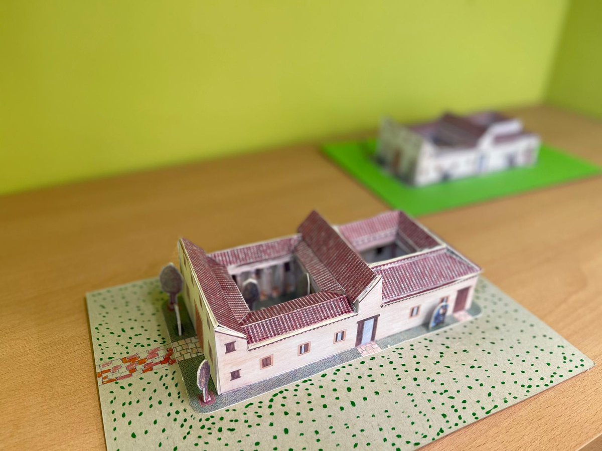 proplasma, pulcherrima adumbratio: duae villae romanae! Opus fecit baccalaureatus discipula Helena Caña apud <a href="/InsFCasablancas/">InsFerranCasablancas</a>