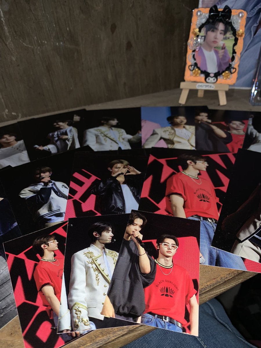 https_enlove's tweet photo. ♡。゚. happy mail ! ♡ °・
hello! my manifesto in manila postcards and photocards already arrived! the quality was SOOOO good🤩 thank you so much for these @lovkungyaz! definitely made me so happy 🥰
➸ #finallyREIceived ✦
#byalysfile https://t.co/28TOKQ2CYh