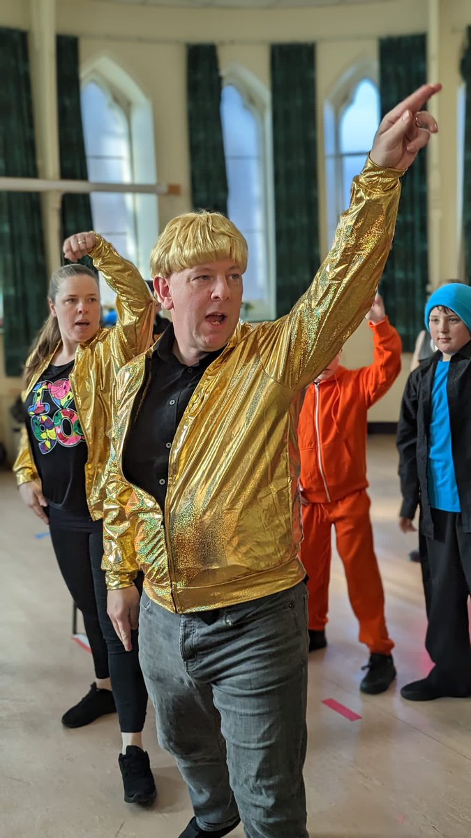 Birkenhead Gang Show tweet media