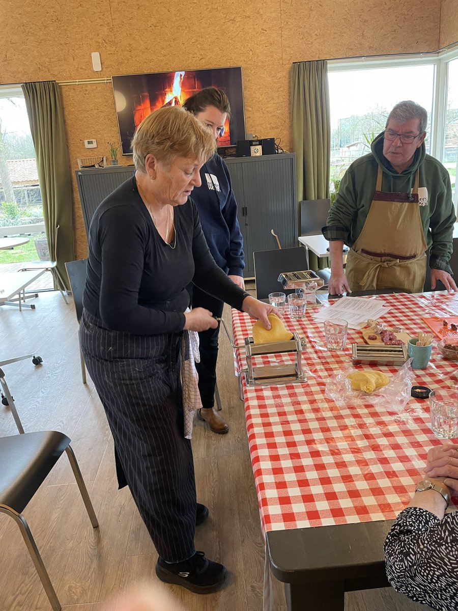 Wijkboerderij de Eemhoeve tweet media