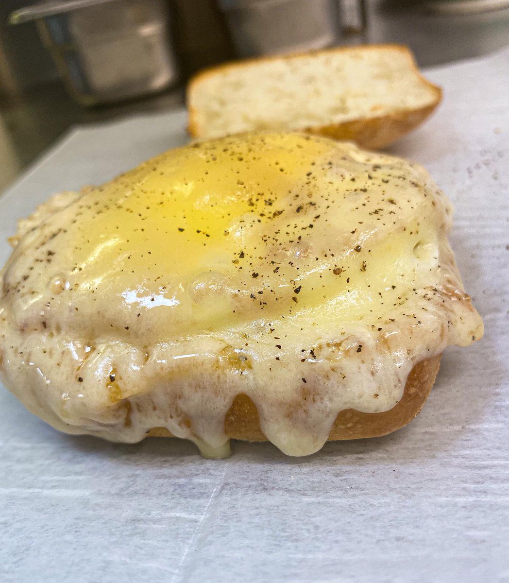 rockettruck's tweet photo. You can track us down at today’s @FarmFreshRI Providence Farmers Market from 9:00 to 1:00. Egg sandwiches, burgers, dogs, salt potatoes and chocolate pudding are all aboard.
#10SimsAve #PVD #FarmFresh #brandtnaturalbeef #saltpotatoes
https://t.co/9flgy5sh7t https://t.co/Xo5lqRMe5k