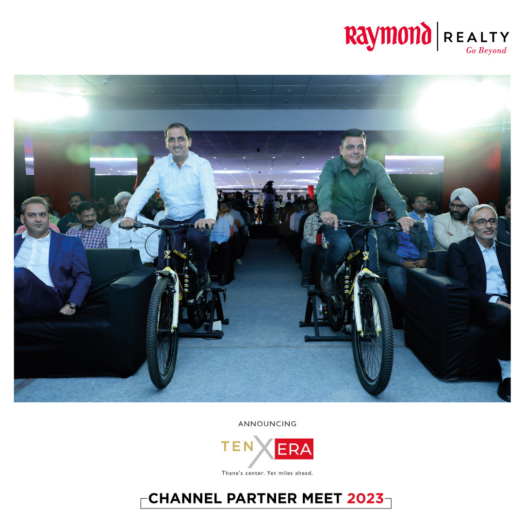 RaymondRealtyIN's tweet photo. At our Channel Partner Meet, we announced a project that's Miles Ahead of Time - TenX Era. Partner with us to offer your clients the best!

#TenXEra #ThanesCenter #MilesAheadOfTime #RaymondRealty #ChannelPartnerMeet https://t.co/nDftmVMvEg