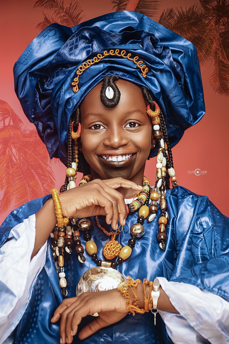 elektradajqueen's tweet photo. Happy Independence Day Mamaland🇬🇲

The Flag                               The Face https://t.co/xWRogSp3zE