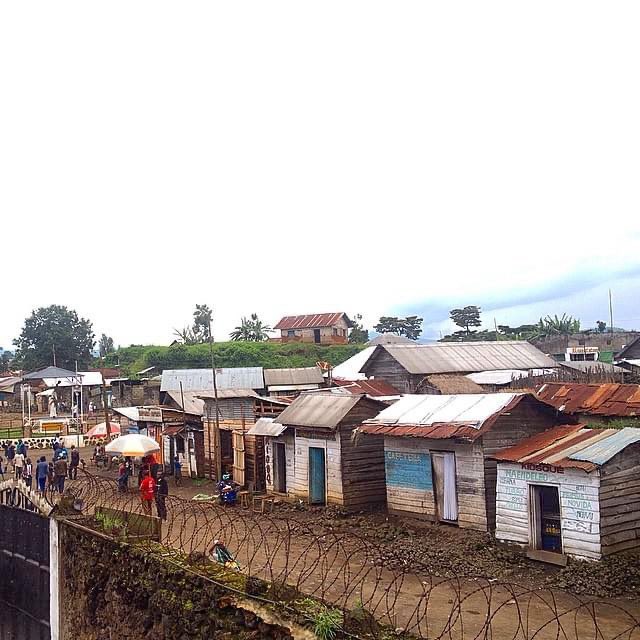 michombero's tweet photo. #RDC🇨🇩: affrontements #FARDC-#M23, à 12h 45 ce samedi 18 février, des fortes détonations d'armes lourdes ont été entendues dans la Cité de #Kitshanga. Maintenant à 13h 37, il y a crépitements des balles vers #Kitobo. 
Je vous explique un peu ce qui s'est passé avant hier. 
1/2 https://t.co/FFYxTbNMLD