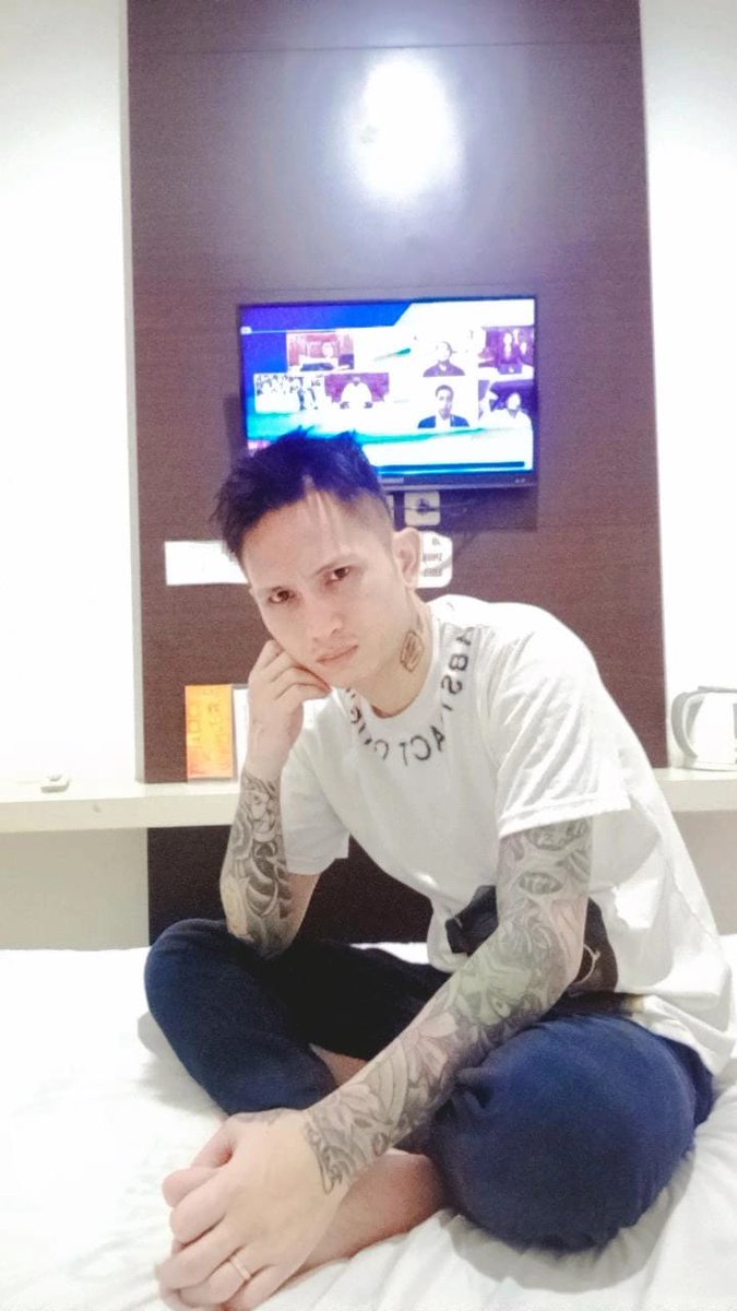 ReyPIJATmanado's tweet photo. Stay lagi pijat area bitung....
Yg mo ba pijat wa lggsg...
Menerima juga panggilan...
Stay hotel summer bitung....
Wa : 085348863097

@PijatBitung @XxxManado #pijatpria @BitungPijat @PijatPasutri69_ @Pasutribitung69 @BitungPatner https://t.co/h8MnXXTNjY