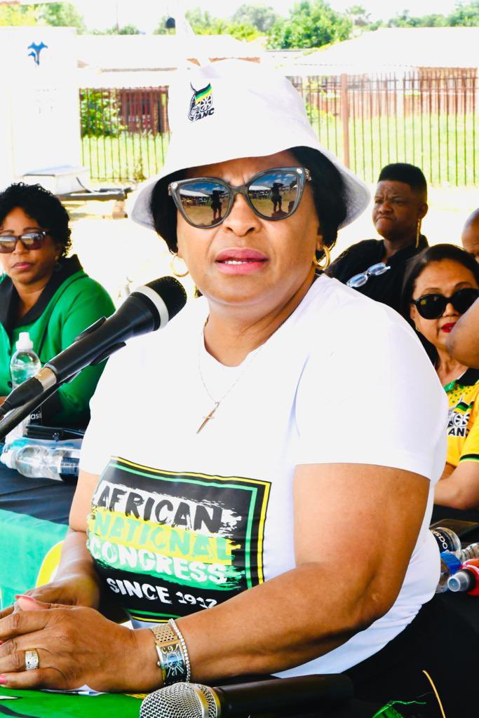 AncNcape's tweet photo. ANC 111th ANNIVERSARY 

The ANC DSG, Cde Nomvula Mokonyane delivering the keynote address at the ANC’s 111th Anniversary in Roodepan.

#ANCNorthernCape 
#ANC111 
#BuildingBetterCommunities https://t.co/k3IWgXwYZi