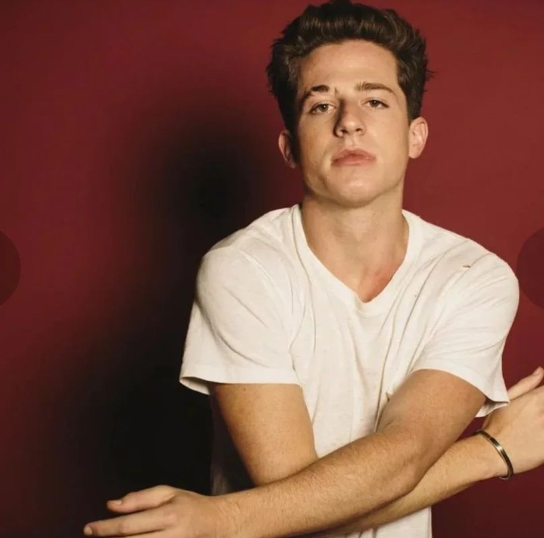 nekonekonekomu's tweet photo. 【#本日の選曲🎧️】
#How_long
#Charlie_Puth
あーあ💦
修羅場です(笑)
歌詞の和訳を読んで頂ければお分かりになると思いますが、なかなかの地獄絵図を展開中です😅☝️
一度のつまみ喰い💋が、こんなコトになろうとは···😗
↓続く https://t.co/jJ1FMAWOfr