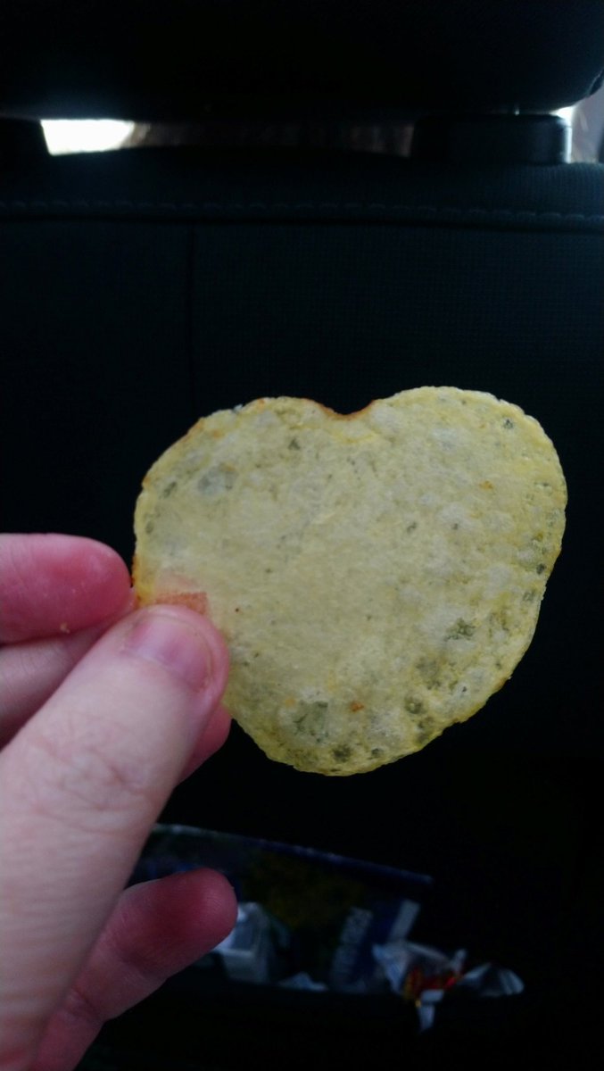 ashmaystreet's tweet photo. Ohh best Shape one I've had! #LoveFromWalkers #heartcrisp   #readysalted https://t.co/OPBk3E90cS