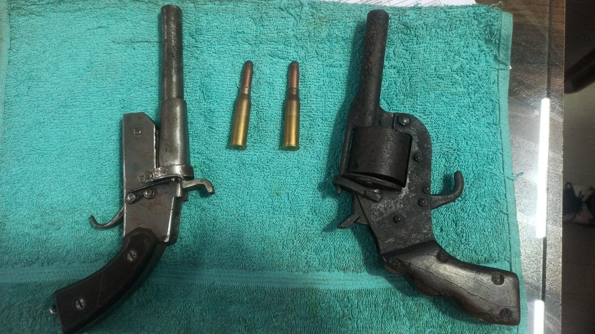 On 18.02.23 at about 09:45 hrs officer and force of Baruipur PS held raid at Mallickpur Jaan Masjid site and apprehended one Istiyaq Ali &amp; also  recovered two improvised pipeguns with two live ammunitions from his exclusive possession.The case under the Arms Act has been started.