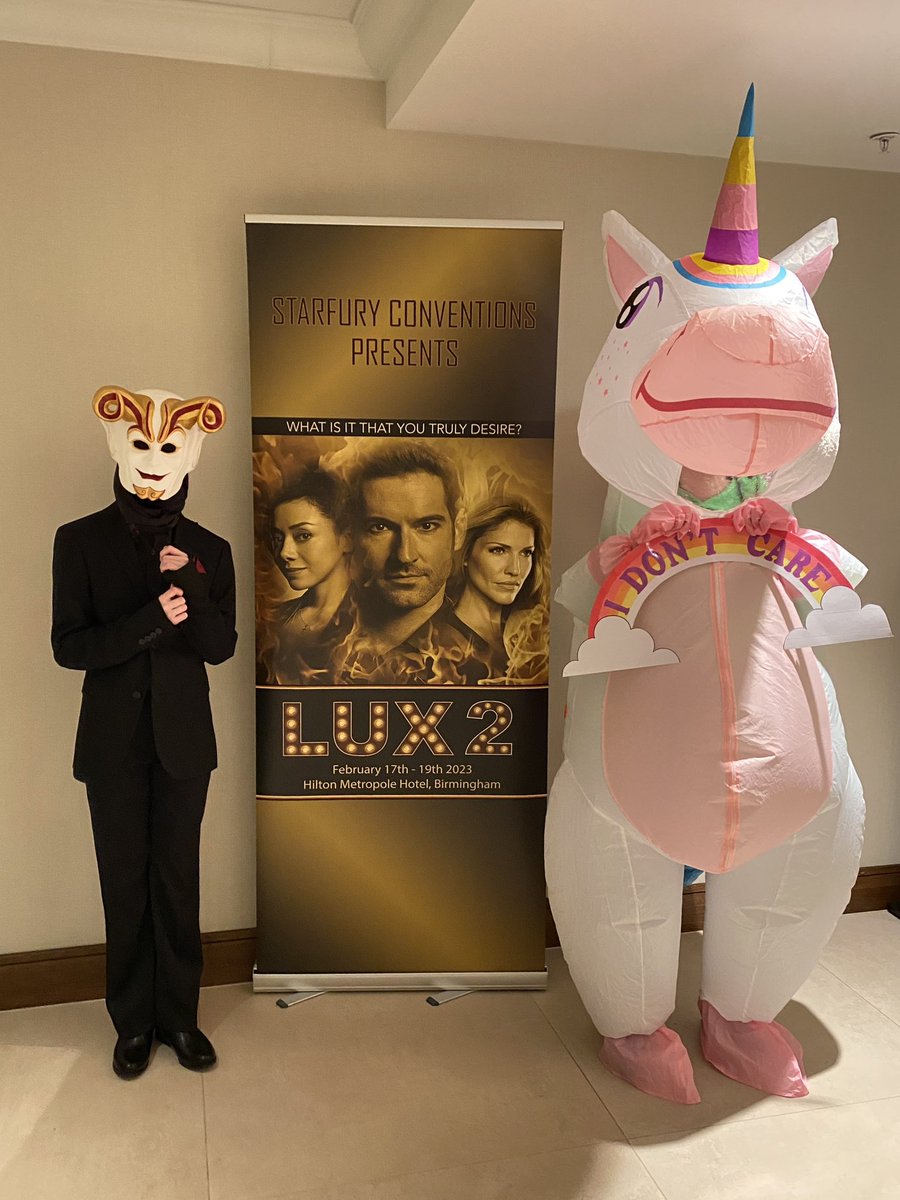 Keepinmesane's tweet image. I don’t think you’ll have missed us this morning if you were here at Lux2 😂 made Tom, Aimee and Scarlett laugh 😁 
If you’re around for the costume competition, please cheer the girls on 💖