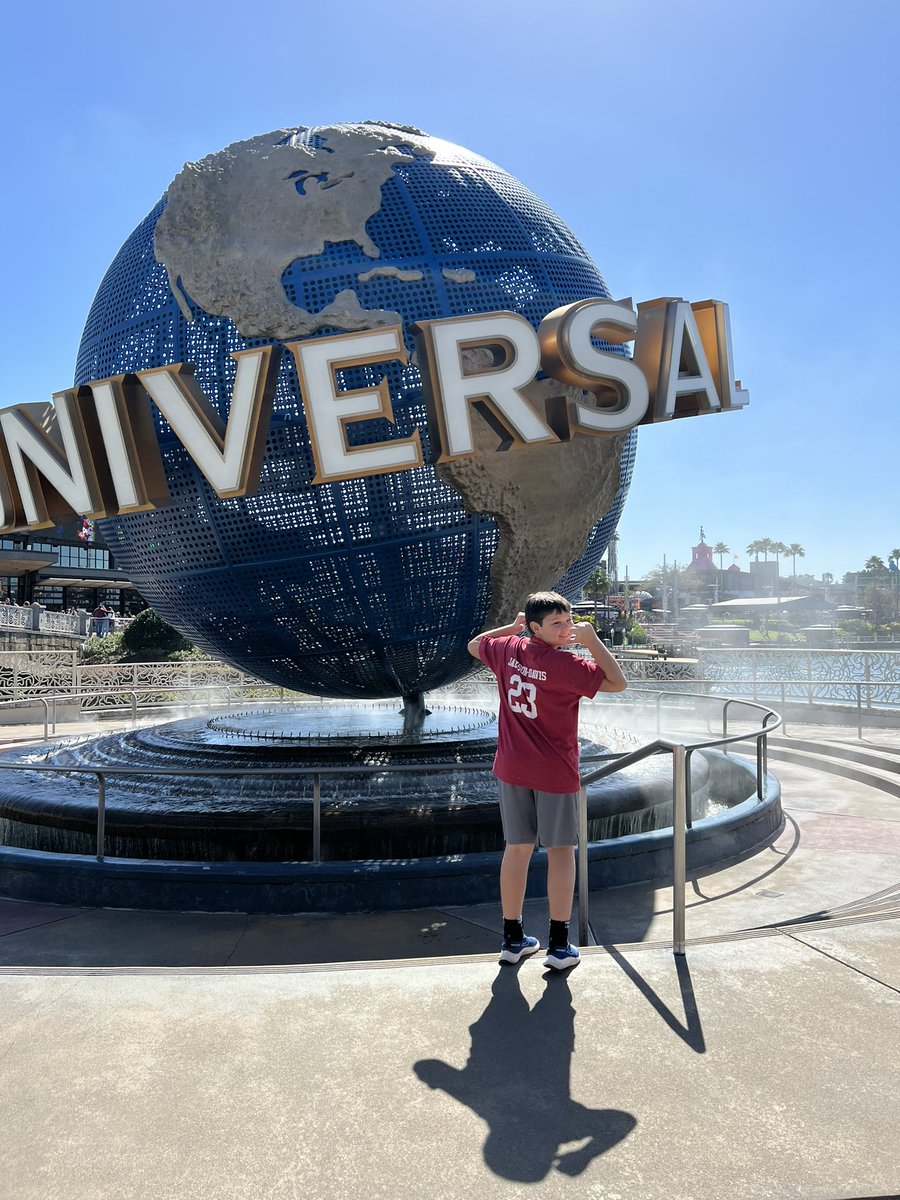 tlith2013's tweet photo. Let’s go Hoosiers and TJD. Sporting our Hoosier gear for TJD and a win. @TrayceJackson https://t.co/Q37GPTZ1UA