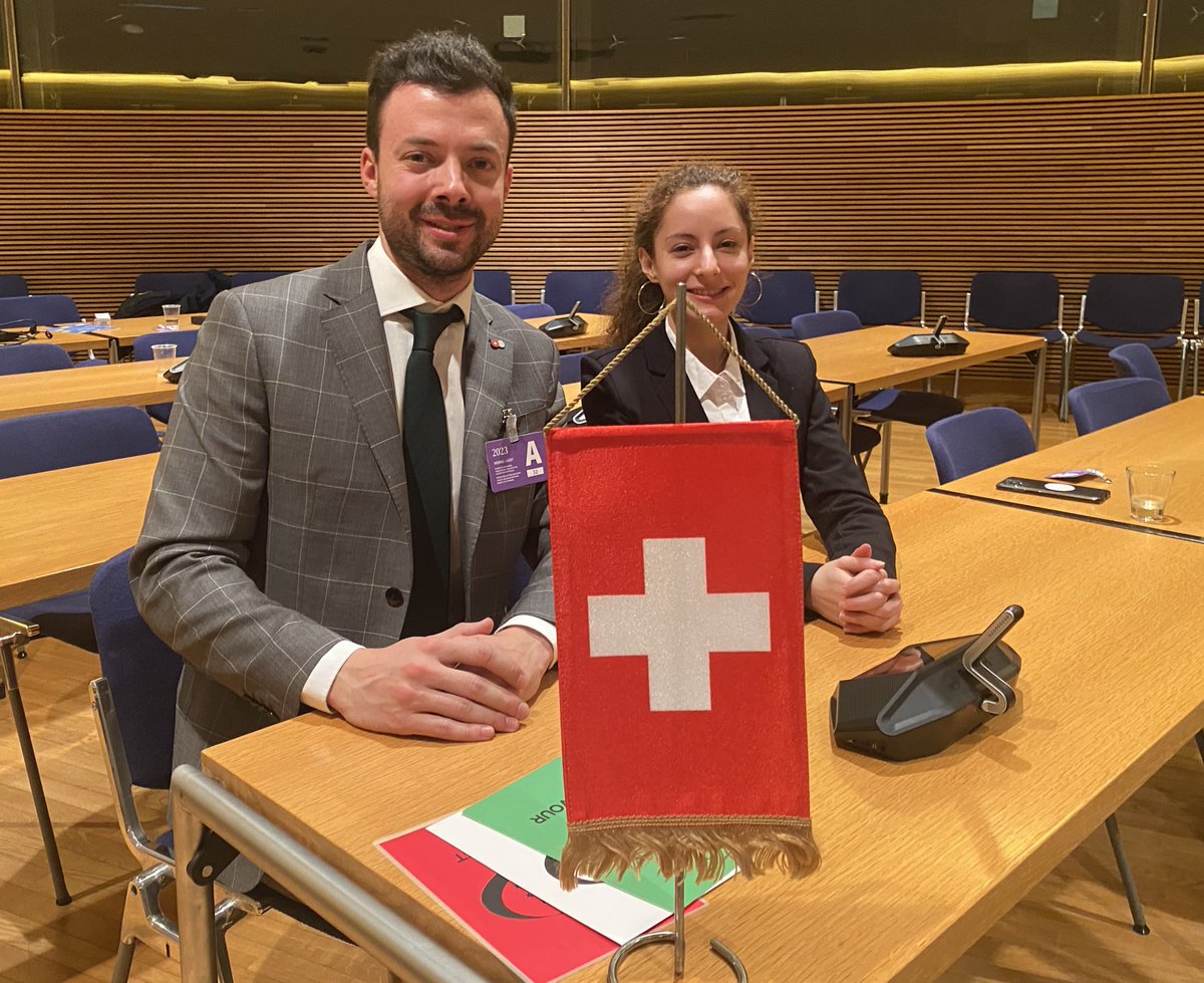 .#DieJungeMitte hat sich erfolgreich dafür eingesetzt, dass die <a href="/YouthEPP/">YEPP</a> eine Priorisierung der europaweiten Forschung gegenüber staatlichen Differenzen sowie eine rasche Stabilisierung der Beziehungen zwischen der 🇨🇭 &amp; der 🇪🇺 fordert. #YEPPInHelsinki

👉🏻 bit.ly/3EkfLfg