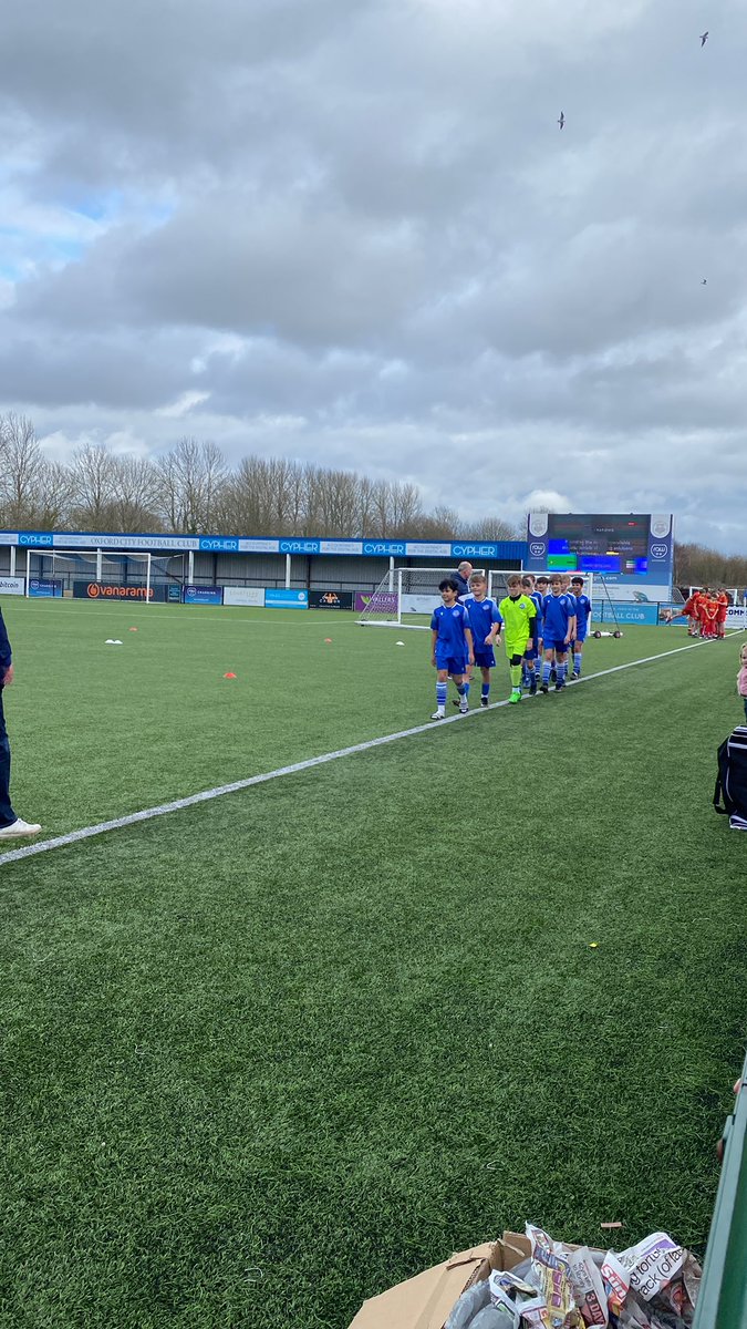 ssyfcunder13's tweet image. Great day at Oxford City FC for the Autumn league presentation- runners up of the Oxford A league 🏆⚽️ thanks for coming along lads,hope you all enjoyed your day of matches, crossbar challenge &amp;amp; picking up your 🏆 Shoutout to Kaden for winning crossbar challenge #ssyfc