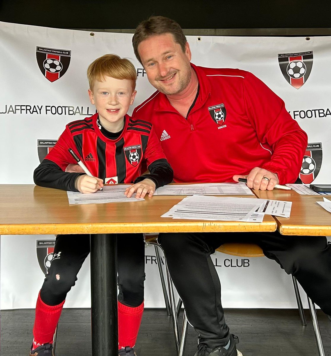 2013 played all signed and ready for the season ahead. #baljaffray #grassrootsfootball