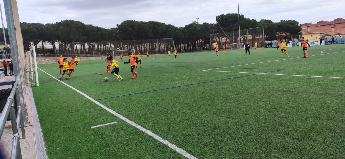 diocesavila's tweet photo. 📌 CANTERA

Infantil F 0️⃣ - Ávila Atlético 5️⃣

No pudimos ganar pero sabemos que juntas, luchando cada balón y trabajando duro, la victoria llegará.

Ahora toca descansar y pensar ya en el próximo partido, juntas lo conseguiremos 💪🏼
 
#DiocesCantera
#FútbolFemenino #VamosDioce https://t.co/gu3QfkDZ4W