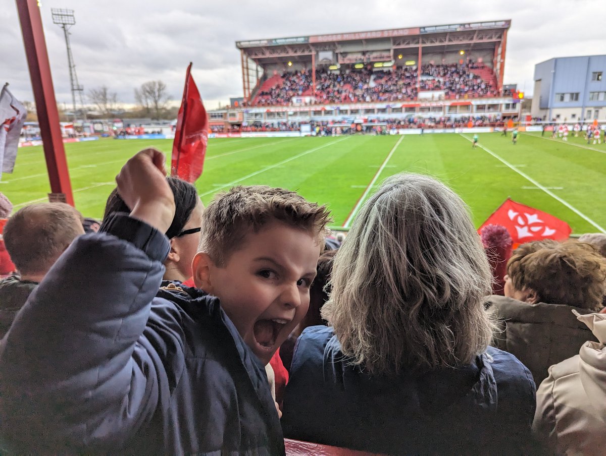 Welcome to the East Stand Jasper! <a href="/hullkrofficial/">Hull KR</a> it's good to be back 🔴⚪🔴⚪