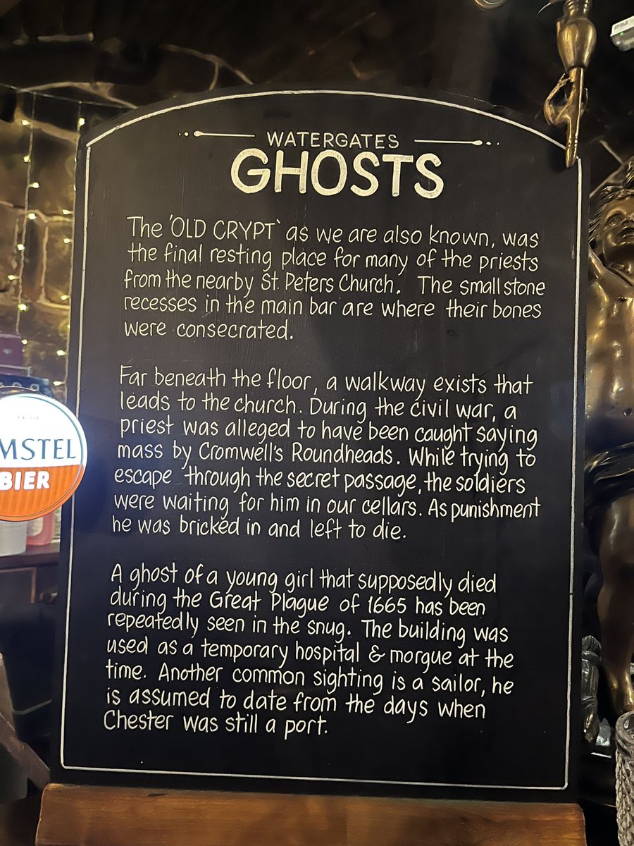 When you just want a nice quiet drink and you read the warning on the bar #Chester sat with old friends 😳 👻 #TheOldCrypt
#NationalDrinkWineDay 🍷🥂🍷🥂🍷