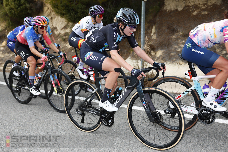 🇫🇷Du coté des Françaises et membres d'équipes Françaises : 
8. <a href="/CUttrupLudwig/">Cecilie Uttrup Ludwig</a> - FDJ - SUEZ +21"
10. <a href="/KernSpela/">spela.kern</a> - Team Cofidis "
12. <a href="/JulietteLabous/">Juliette Berthet (Labous)</a> - @TeamDSM "
24. Morgane Coston - Team Cofidis +4'28"
25. <a href="/CedrineKerbaol/">Cedrine Kerbaol</a> - <a href="/ceratizit_wnt/">CERATIZIT Pro Cycling</a> +6'15"