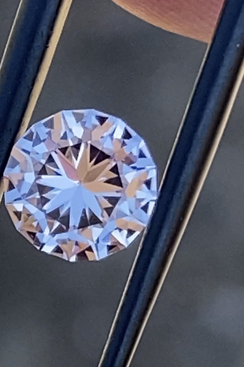 AndrewRosentha6's tweet photo. Pink lab sapphire
6.04 x 3.79 mm, 1.10 ct
#gems #gemstones #gemcutter #jewelrydesigner https://t.co/QN5ikUWPX5