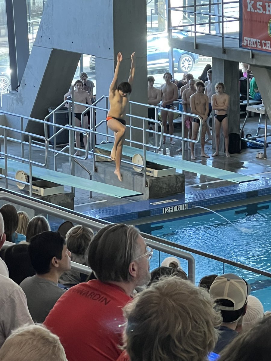 Olathe East Athletics tweet media