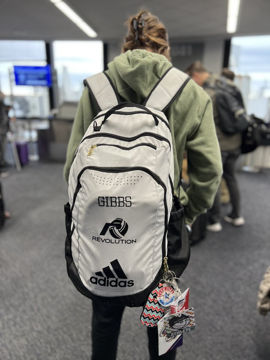 Excited to get on the court today in Kansas City <a href="/TCVolleyball/">TC Volleyball</a>.  @woodlandsrev 15premier