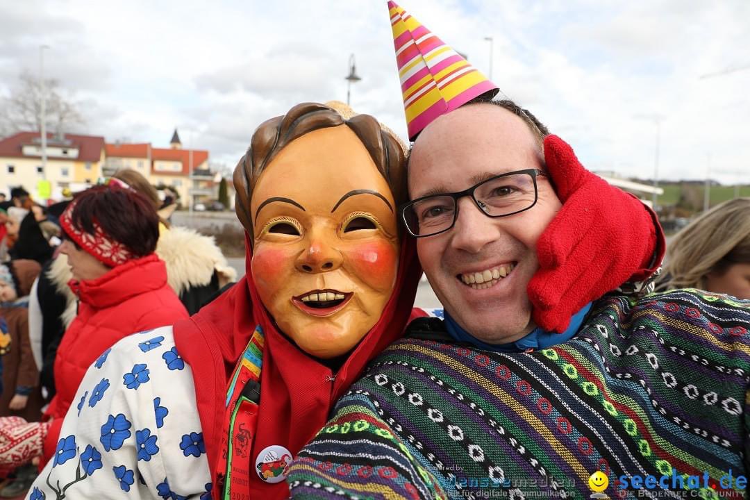 seechat's tweet image. Narrensprung - Fasnetsumzug 2023: Baienfurt, 18.02.2023

#Fasnet, #Fasching, #Baienfurt, #Fasnetsumzug, #Narren, #Dorffasnet, #Boiafurt, 
#BODENSEEMEDIEN, #ILOVEBODENSEE, #bodenseemedia, #BODENSEECOMMUNITY, #bodenseelove, #bodenseephotography, #Bodensee, #BodenseeParty, #SEECHAT