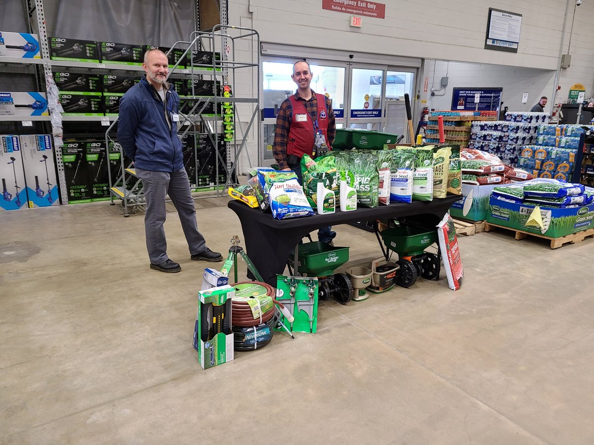 LowesJasonScott tweet media