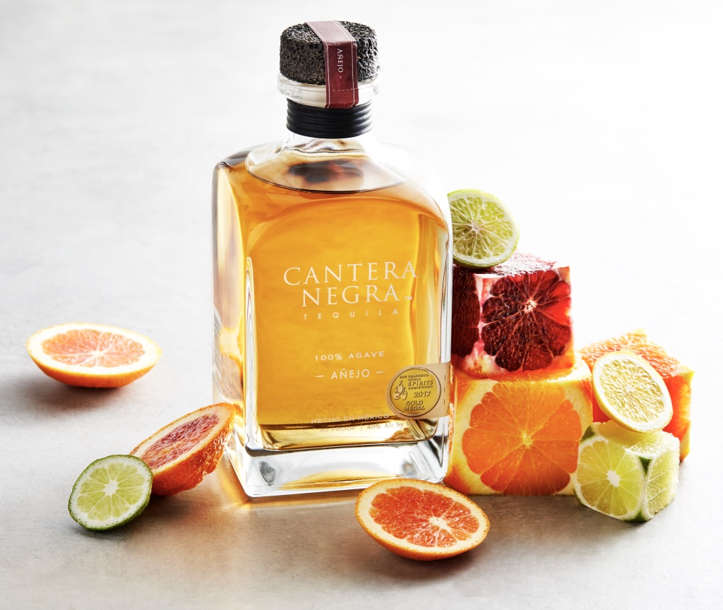 Sipped straight, served over ice or paired with your favorite citrus, there are so many ways our Añejo will brighten your weekend! Try some today!