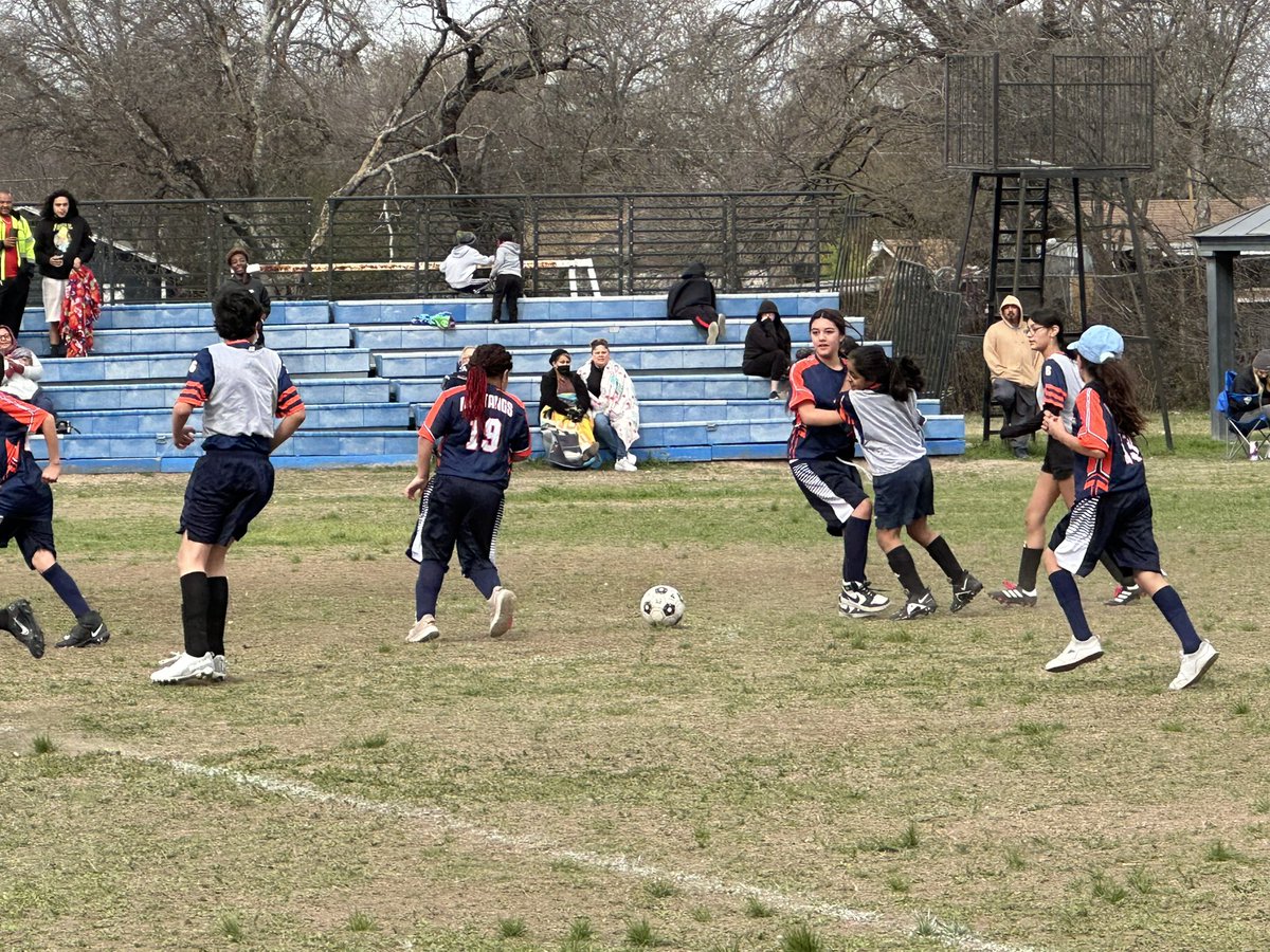 EllieEducator12's tweet image. Lake View Ram Soccer!  Go Rams Go! #Ramtastic #ProudPrincipal #JubileeAcademies @Dr_KevPhillips @ebeniflah2002