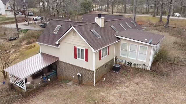 ProShieldGA's tweet image. Shingles AND Metal?? 🔥 
😍😍😍 Yes please!

Big recovery from the winds on this one. 4 traded coordinated including tree pull makes for one happy customer. 

Call the Pros at ProShield for the solid service your home and business deserve!

678-722-8904
Info@proshieldroofing.net