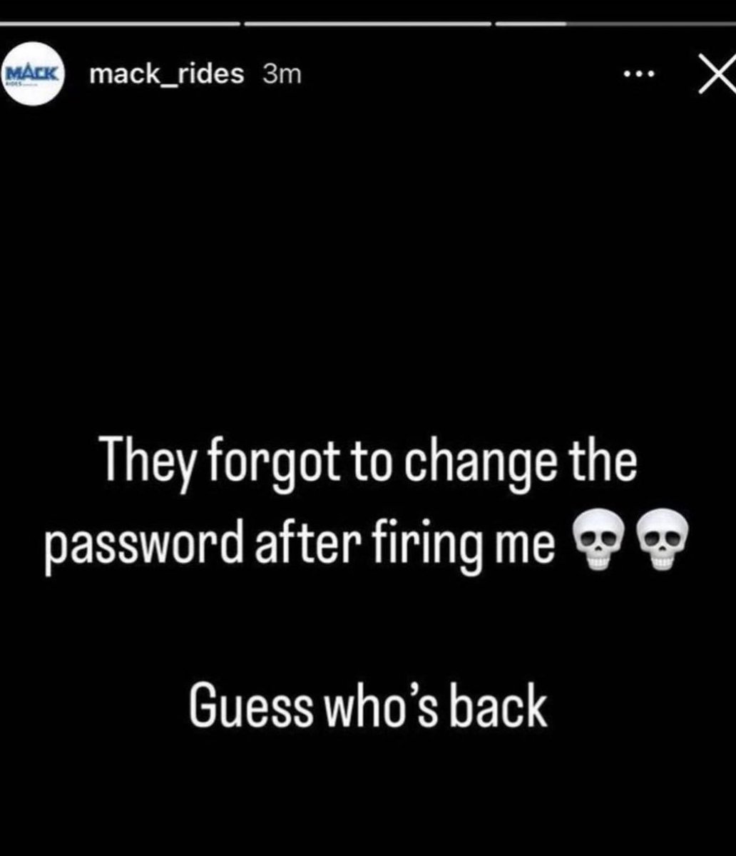 InternetH0F's tweet photo. this guy gotta be the absolute best social media intern https://t.co/Ck9z9a8ZcR