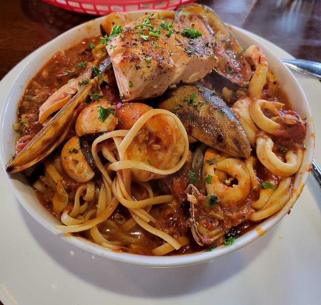ItalianCafe_TX's tweet photo. Making waves with this Cioppino recipe 🌊 #SaturdaySeafood
Order online through our website -  https://t.co/j2Nyz7xMYy or 📞972.401.0216
.
.
#italiancafe #dallas #dallasitalian #dallascoffee #coffeehouse #cafedallas #dallasdining #italianfoodie #italianrestaurants https://t.co/4SCzwbvQS5