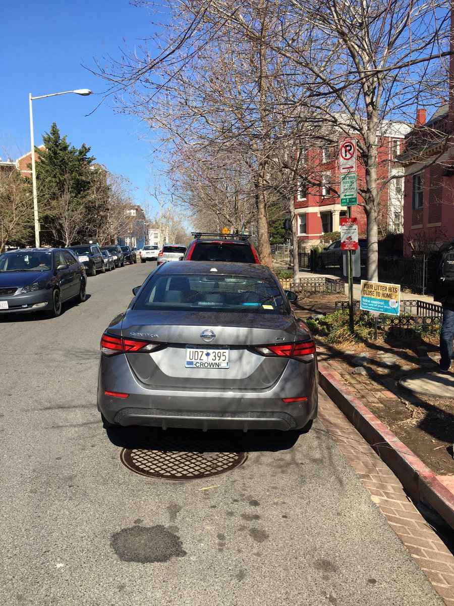 ⁩ ⁦@DCDPW⁩ @311DCgov Parking enforcement please. Illegal parking blocking clear access to intersection. Grey Nissan sedan SC UDZ395 (1300 block of Park Road NW at intersection of Holmead Place NW). #DPWorks4DC …