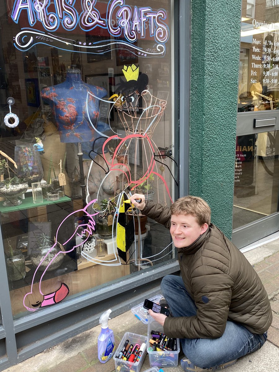 #volunteer Alex working on the design for #paintaltypink window in preparation for @AltrinchamBID flamingo art trail

Pink items in window for sale with proceeds going to #preventbreastcancer