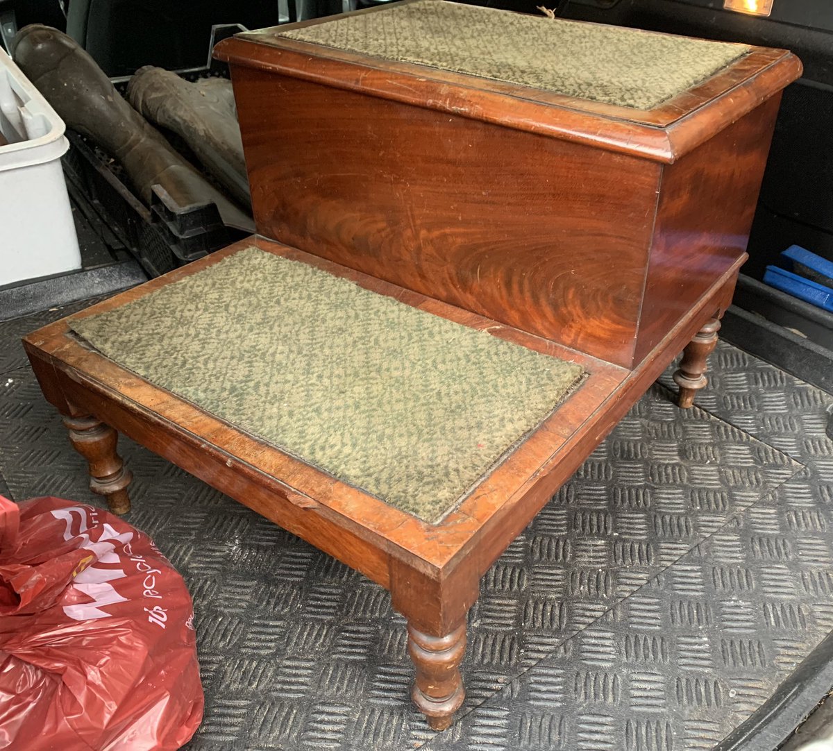 2016industrial's tweet photo. Went out to buy a box of reclaimed antique drawer handles. Saw this outside of a real old school antique shop. I couldnβt leave it sat there could I ππ₯΄π€£ #antique #restoration #workshop #junkshop #librarysteps https://t.co/MHswBGkedq