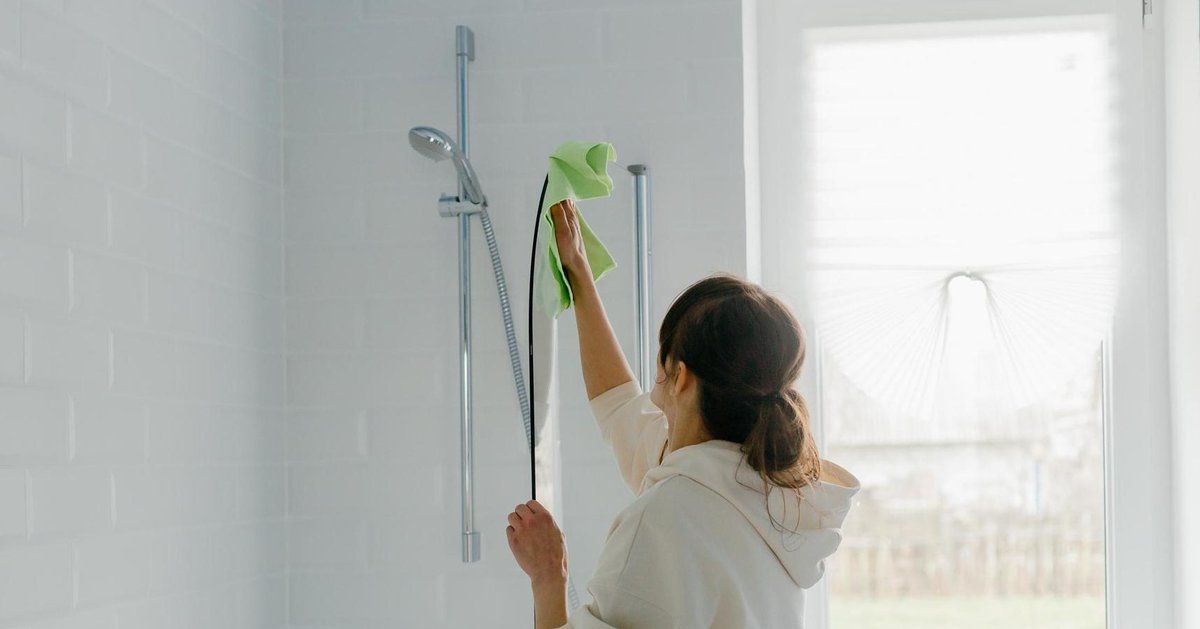 Рассказываем любопытные (и простые) способы сделать  ванную комнату гораздо чище.

#ваннаякомната #советыхозяйке #чистыйдом #правилауборки

vk.cc/clHkuR