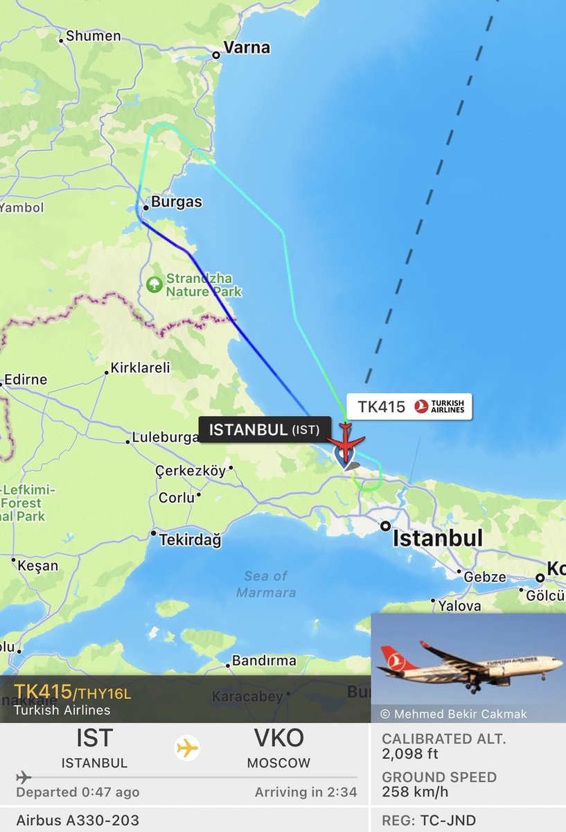 HavaSosyalMedya's tweet photo. 📍Türk Hava Yolları #TK415 İstanbul-Moskova uçağının kokpit ekibi, kabin basıncı sorunu sebebiyle İatanbul’a dönme kararı aldı. 
📍Uçak şu an inişte. 
📍Flightradar24 üzerinde dünyada en çok takip edilen uçak konumunda. https://t.co/IV4DpIxw1G