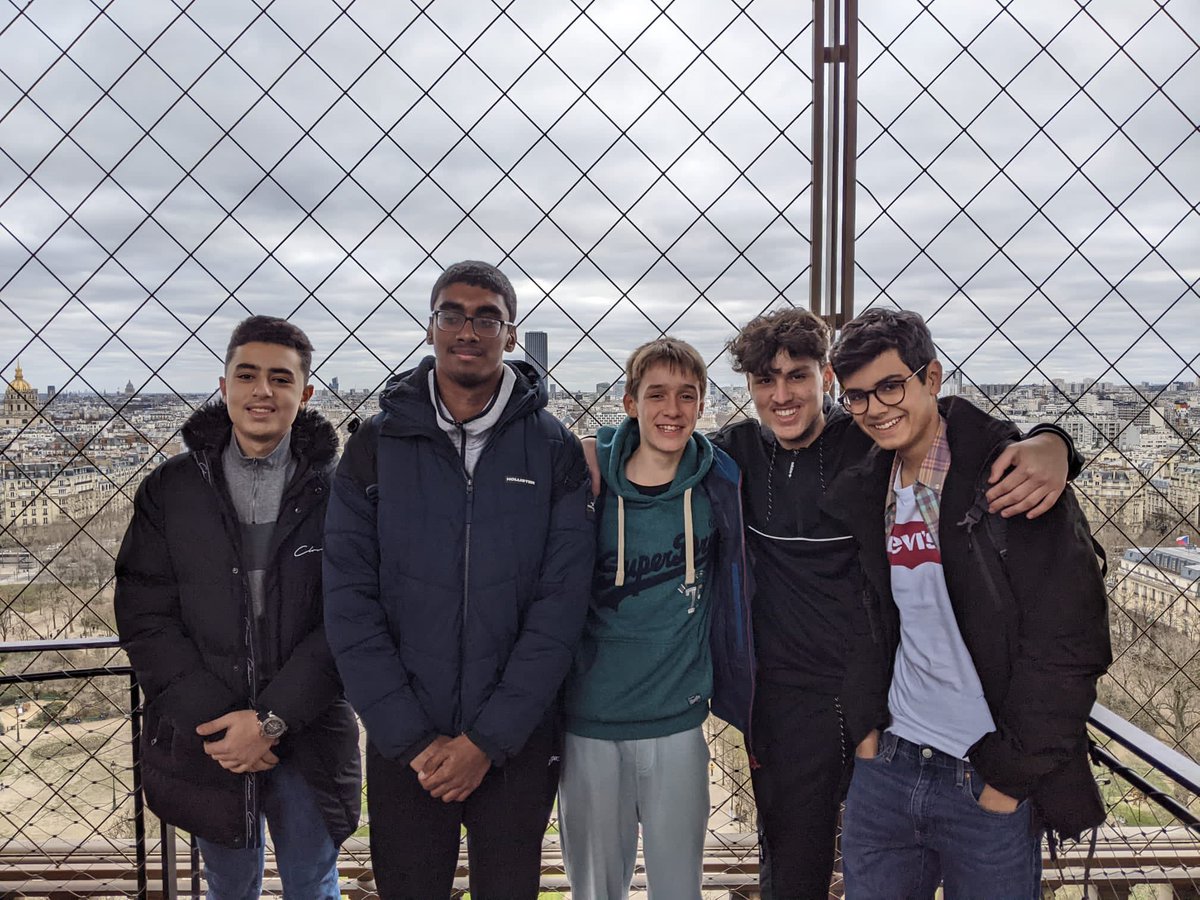 CoombeBoysNews's tweet photo. Our #MFLTeam making the most of Paris by visiting some iconic sites on their residential. https://t.co/Yzxl685lOP