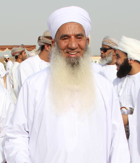 1ALAMRAT's tweet photo. مسجد قيد الإنشاء بإسم " مس��د الشيخ حمود الصوافي" بولاية العامرات مدينة النهضه. https://t.co/CY4yzlNlFW