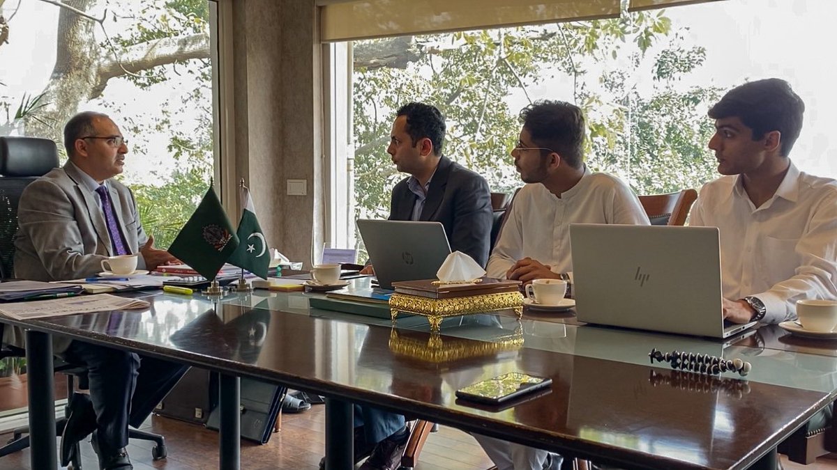 IEGE_ATD's tweet photo. Qualitative Research Update: 
The IEGE Team interviewed Kashif Anwar, the President of Lahore Chamber of Commerce &amp; Industry @LahoreChamber He gave critical insight on Industrial expectations from graduating engineers and how Universities can help students meet them. https://t.co/ZkPF81cKur