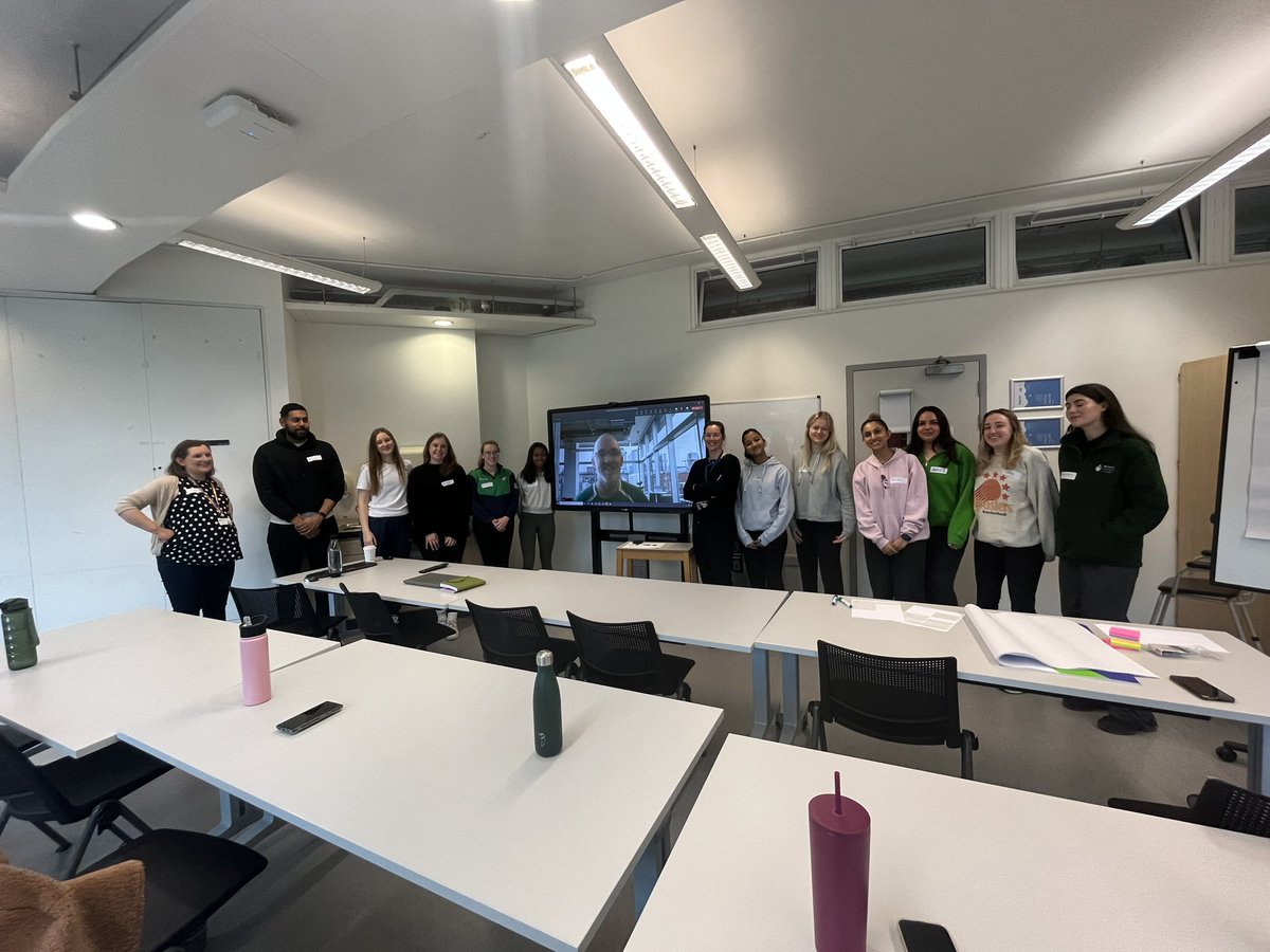 Ellen Castle (@ellenphysiouk) on Twitter photo Great to have <a href="/colinbmwhite/">Colin White</a> present about <a href="/WTGF1/">WTGF</a> to our #PT and #OT #Students about the importance of #exercise and #community in #transplantcare. Thank you Colin! <a href="/EvelinaLondon/">Evelina London</a> <a href="/GSTTCharity/">Guy’s & St Thomas’ Charity</a> <a href="/OTatBrunel/">London School of OT</a> <a href="/PhysioBrunel/">Physiotherapy Brunel</a> #poweredbythegiftoflife Great to have <a href="/colinbmwhite/">Colin White</a> present about <a href="/WTGF1/">WTGF</a> to our #PT and #OT #Students about the importance of #exercise and #community in #transplantcare. Thank you Colin! <a href="/EvelinaLondon/">Evelina London</a> <a href="/GSTTCharity/">Guy’s & St Thomas’ Charity</a> <a href="/OTatBrunel/">London School of OT</a> <a href="/PhysioBrunel/">Physiotherapy Brunel</a> #poweredbythegiftoflife