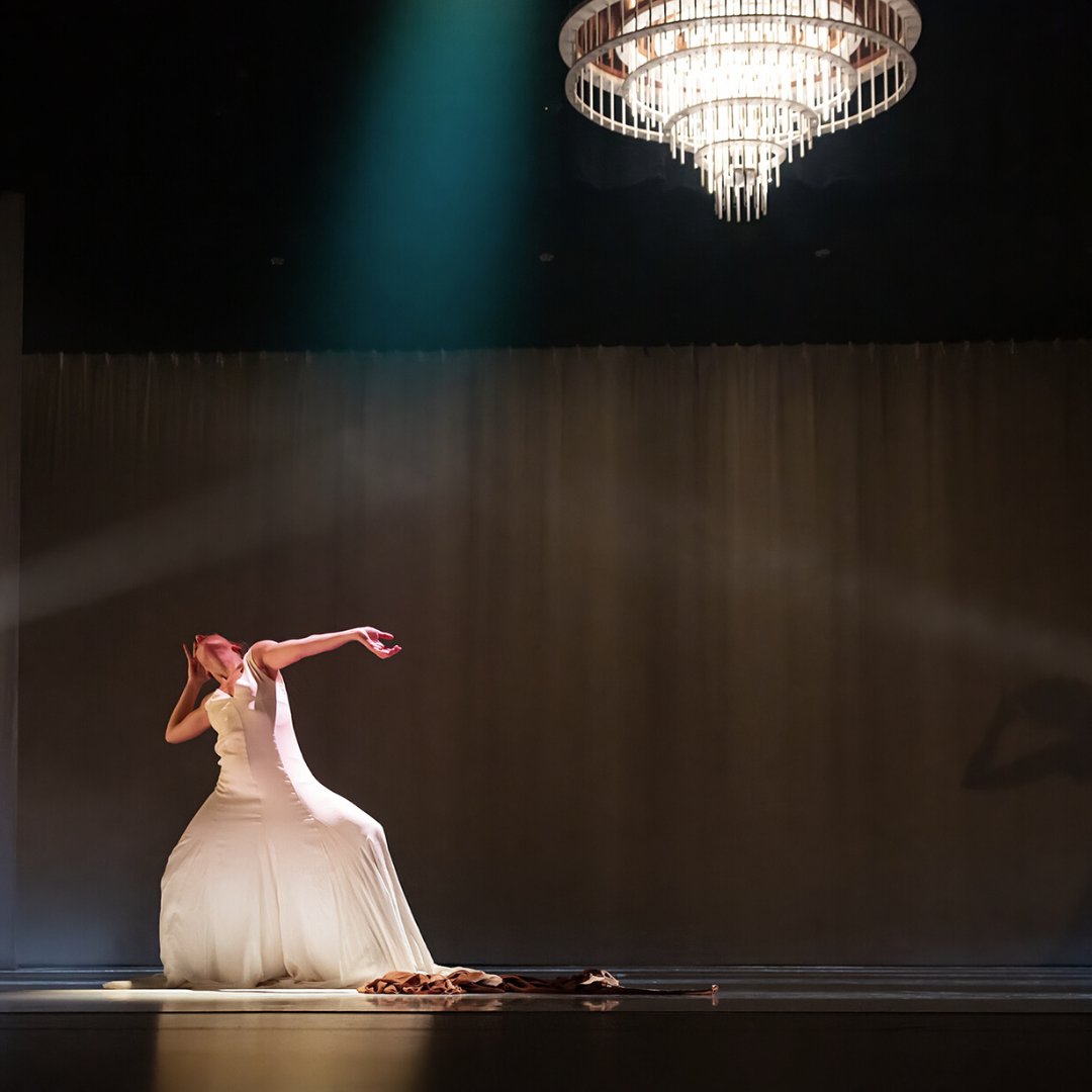 Particles of God van Isabelle Beernaert nog niet gezien? We spelen nog maar 3 shows in Belgie. Daarna trekken we met deze voorstelling door naar Nederland. 

Boek je tickets nu het nog kan! 

Tickets &amp; info via volgende link - mailchi.mp/isabellebeerna…