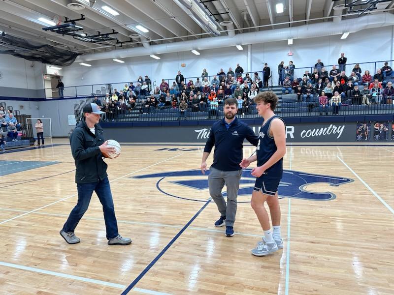 zm_basketball's tweet photo. @KaydenRodrick was able to celebrate his 1000th point with our home crowd last night!

Our last 1000 point scorer Zach Hutton was able to come and present Kayden's basketball.

Thanks Zach and congrats to Kayden! https://t.co/OuB3GlJsgn